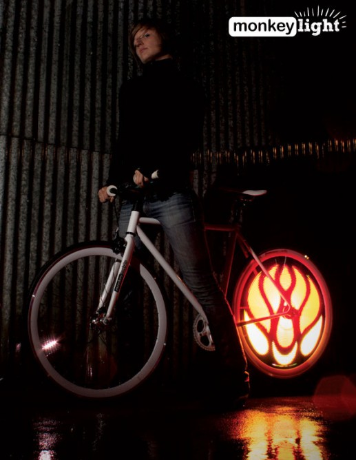 Monkey Light Pro - превращает велосипедные колеса в яркие дисплеи 