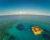 Курорт Манта предлагает частный остров, где вы спите под водой!